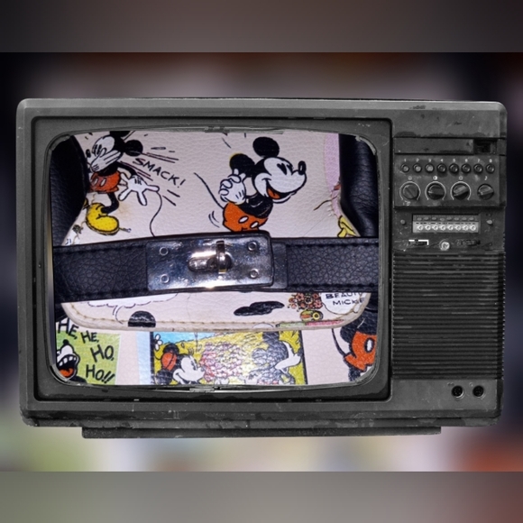 Mickey Mouse purse - Picture 3 of 15